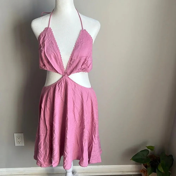 NEW Alexia Admor ALI HALTER DRESS - Picture 3 of 10